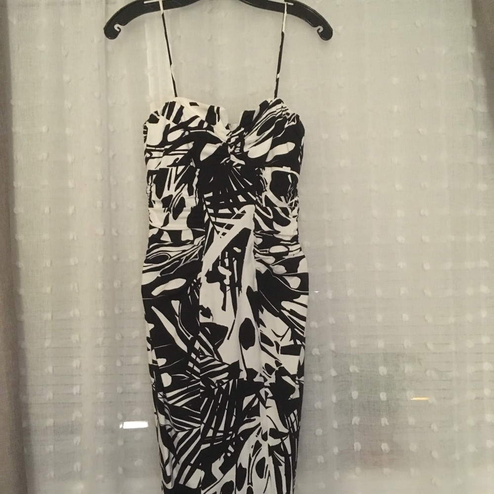 Cute dress - size 2, worn once!